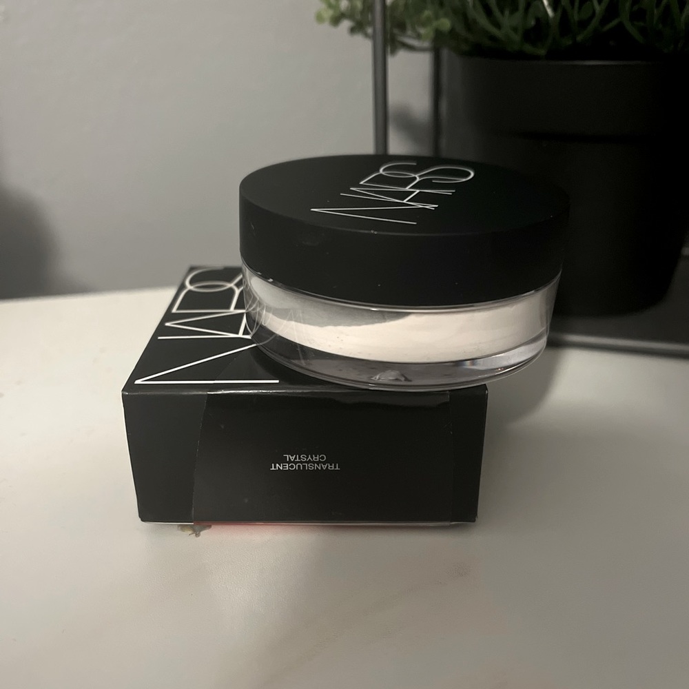 NARS TRANSLUCENT SETTING POWDER